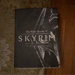 The Elder Scrolls V Skyrim Special Edition Book guide w/ maps